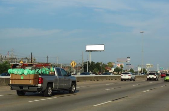 Location photo for Southwest Fwy near Levy Dog Park, Greenway / Upper Kirby Area (Houston)