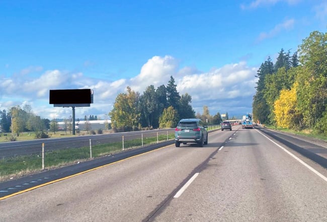 W/L I-5 .51 mi S/O EXIT 182 CRESWELL F/S