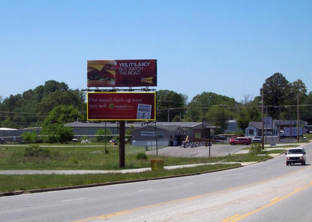 JACKSON ST W/S .6 MILE S/O HWY 55 F/S (T) Media