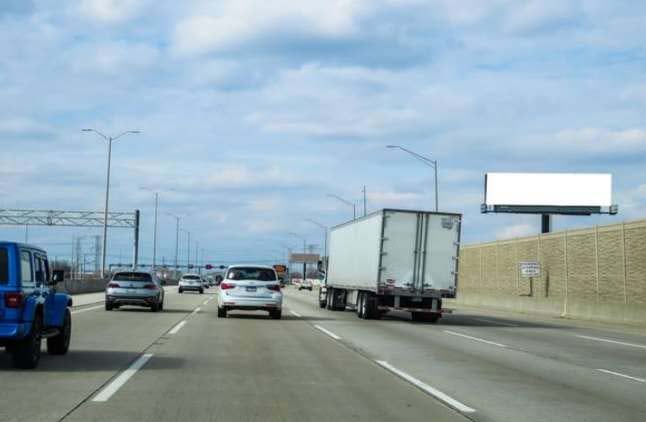 Location photo for 11th Ave near Higgins Rd & Oakton St (Arlington Heights)