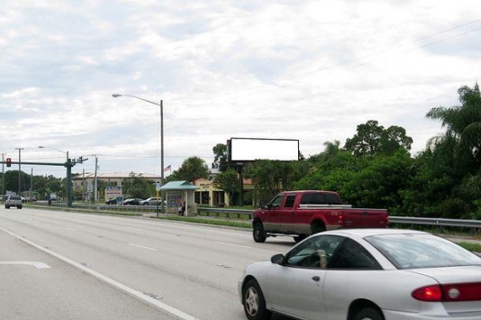 Location photo for Lake Worth Rd near LAKE WORTH RD at CHARLESTON RD (Greenacres)