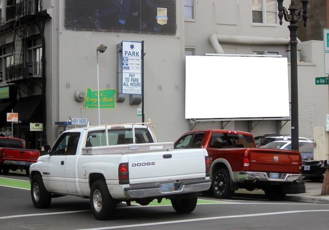 SW Oak St 100 ft W/O 3rd Av NS F/E Media