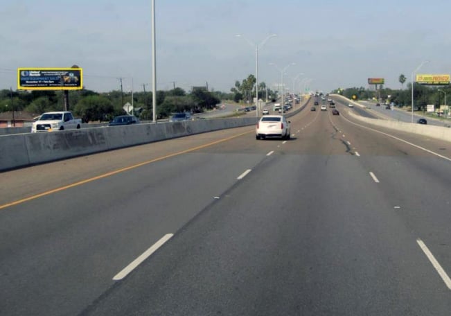 WS EXP. 77 @ 715 S. FANNIN Media