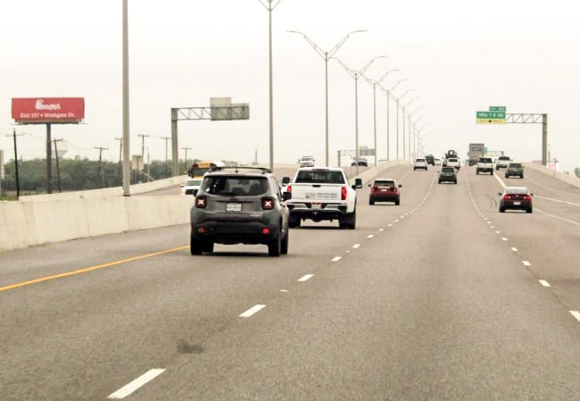 SS EXP 83 100' E/O MILE 2E RD, MERCEDES Media