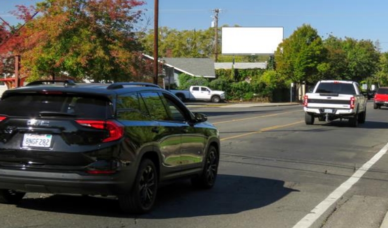 Location photo for Folsom Blvd near 48th Street Station (EB), East Sacramento (Sacramento)