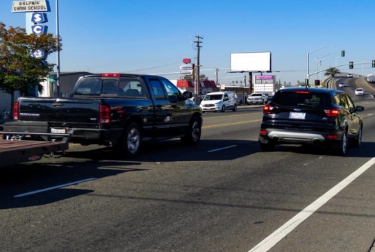 Location photo for El Camino Ave near Swanston Station (EB), North Sacramento (Sacramento)