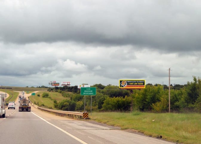 I-35 .6 MI N/O HWY 77, WS/NF (GUTHRIE) Media