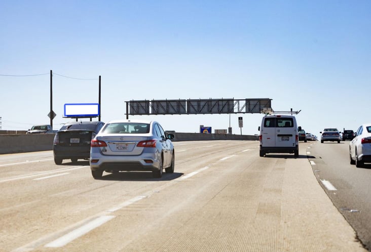 Location photo for Edinger Ave near Edinger-Del Amo (Tustin)