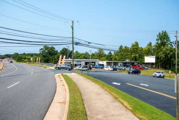 Location photo for White Oak Rd near 501 - Chatham Heights Rd. (Earl's True Value Hardware) (Fredericksburg)