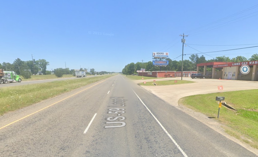 1140 US 59 LOOP N,1 mi N/O US 190 on US 59 Bypass N Media
