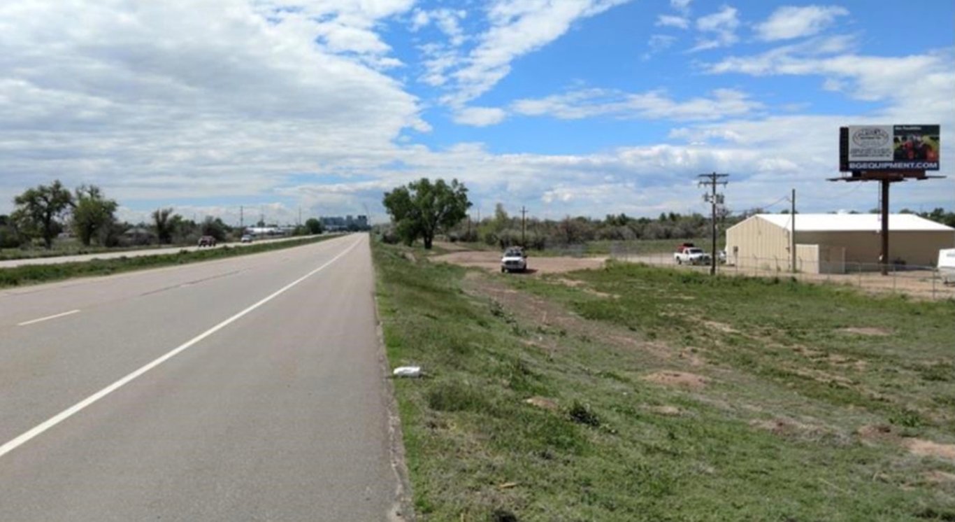 HWY 85 .5 MI N/O 5TH ST WS NF Media