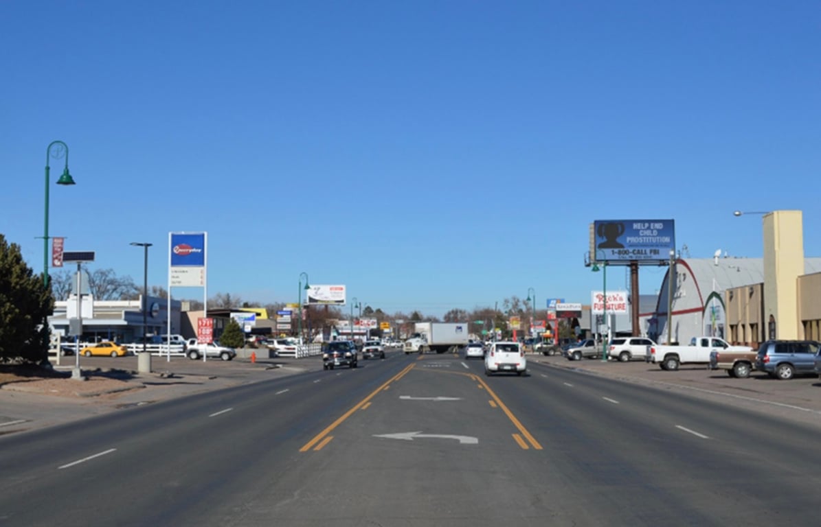 8TH AVE N/O 27TH ST ES SF Media