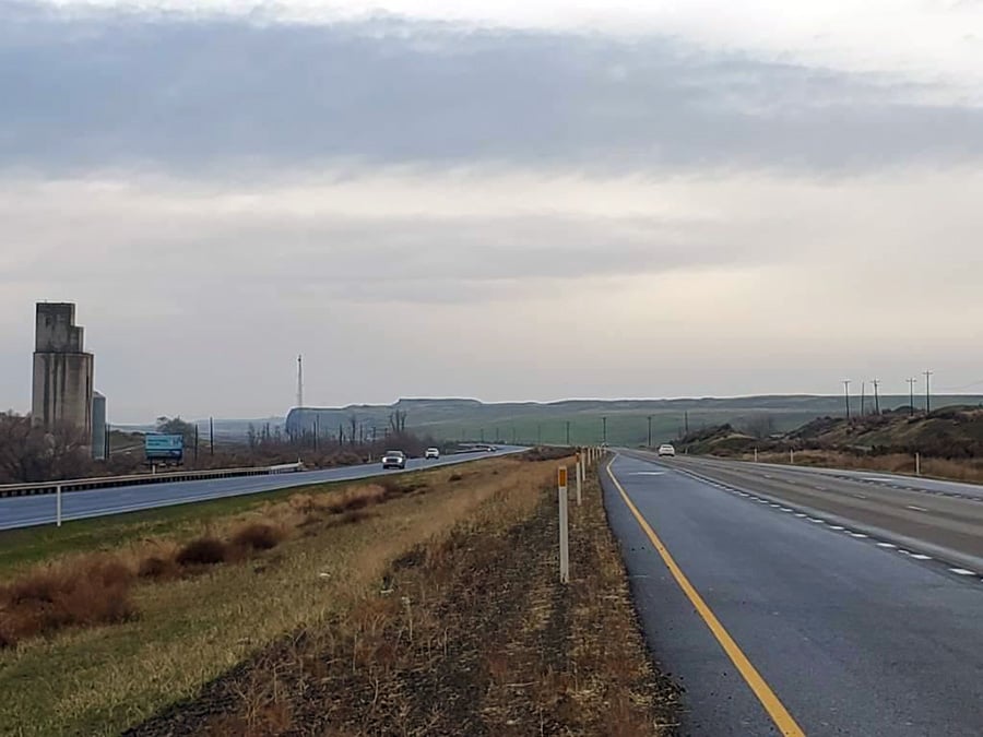 W/L HWY 395 .43 MI N/O ELTOPIA W RD S F/S Media