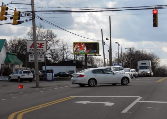 Location photo for Charlotte Pike near Nashville Accident & Injury Center (Nashville)