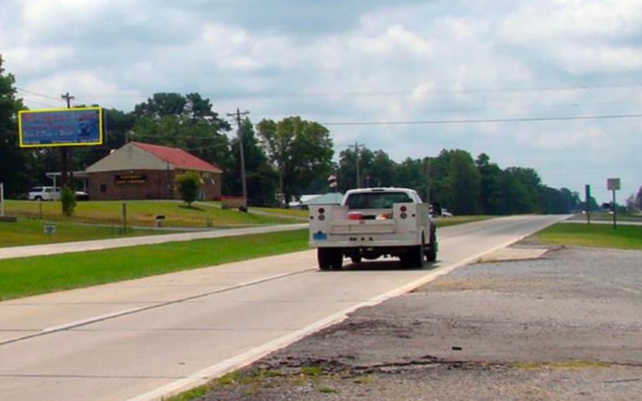 HWY 31 E/L .4 MI SO OLD CORN RD FN Media