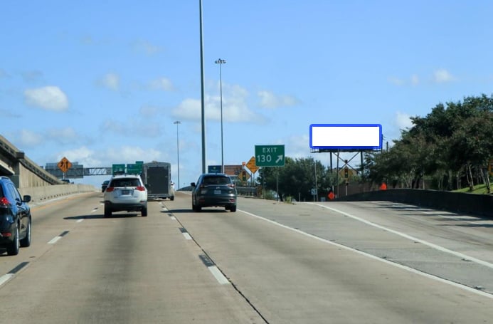 Location photo for Chartres St near Avenida Plaza, EaDo (Houston)