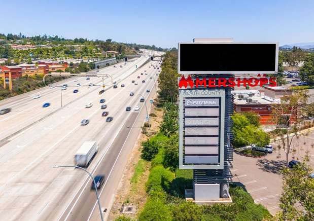 E/L Interstate 15 100 ft S/O Via Rancho Pkwy F/S Media