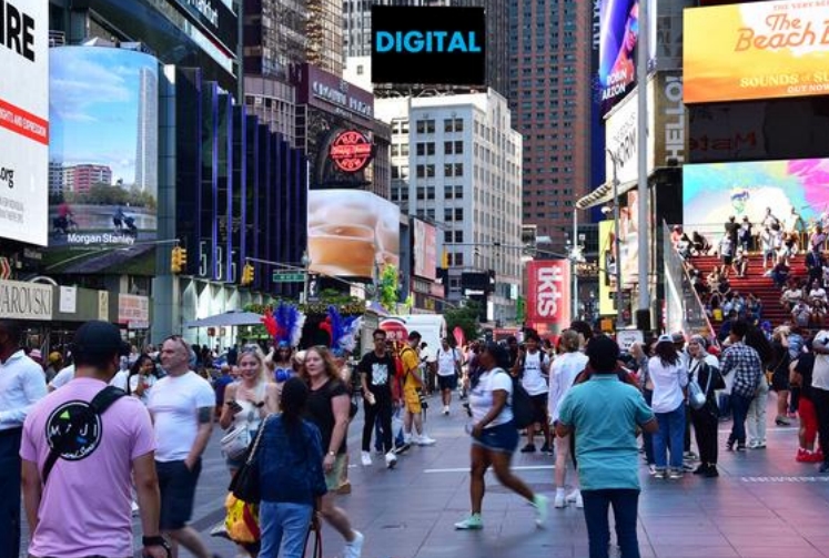 Location photo for Broadway near M&M'S New York, Manhattan (New York)