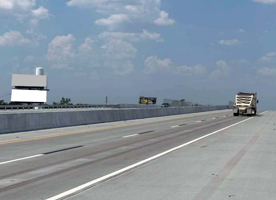 Location photo for I-35 0.1 mi S/O HWY 77 WS