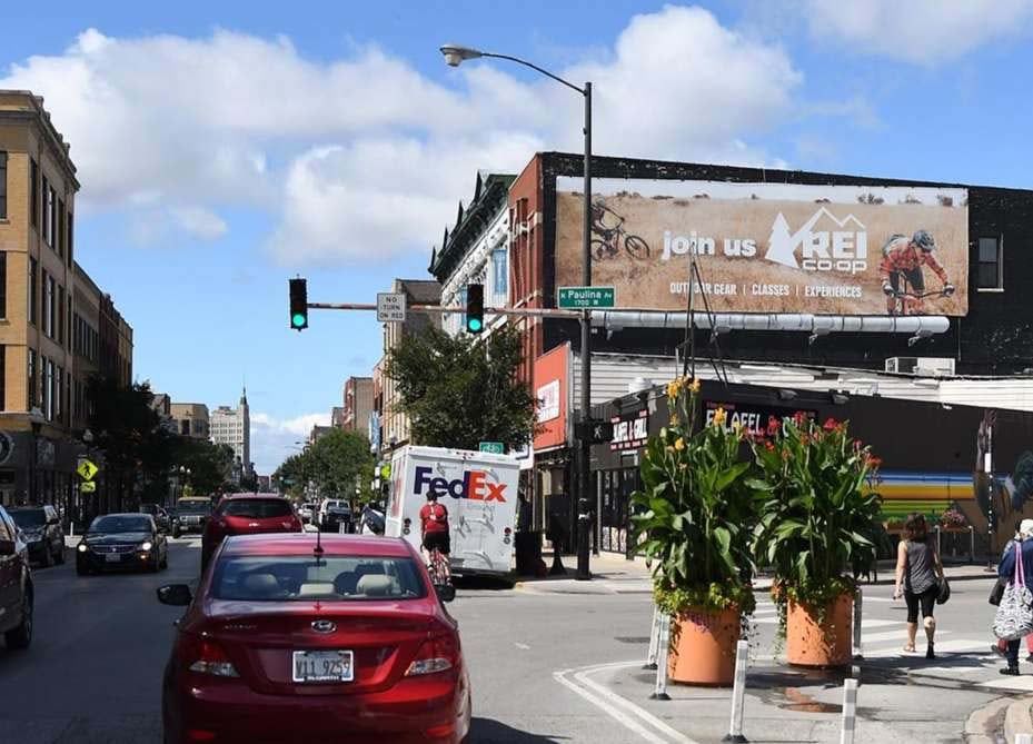 Bulletins in Chicago, IL