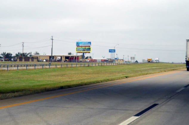 I-40 2 MI W/O HWY 81, SS EL (EL RENO) Media