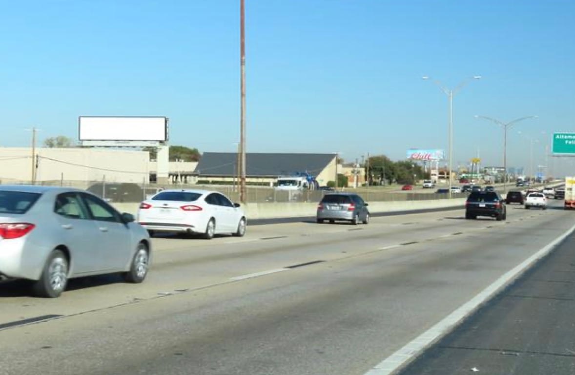 Location photo for South Fwy near South Fwy & Georgian, Hallmark-Camelot Highland Terrace (Fort Worth)