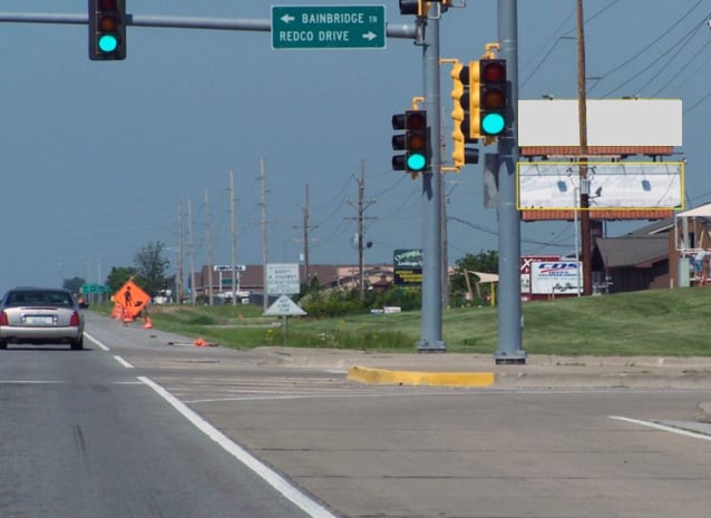 N/S HWY 13, 1.4 MI E/O HWY 148 Media