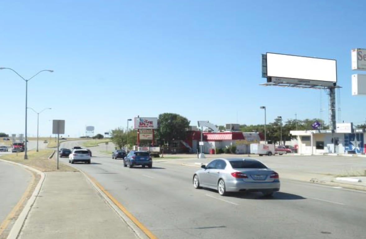 Location photo for Alta Mere Dr near Camp Bowie West & Joyce - Marquita (Fort Worth)