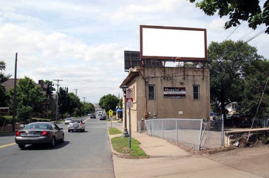 Location photo for Bates NS 25ft E/O E 3rd F/NE - 1