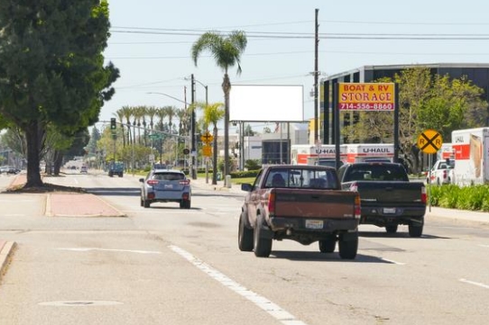 Location photo for Fairview WS 50ft N/O Alton F/N - 1