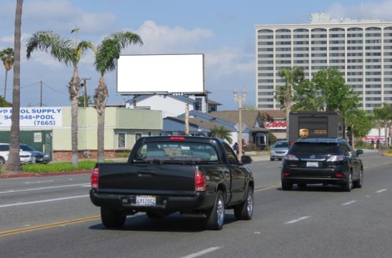 Location photo for W 19th St near 19th-Placentia, Downtown (Costa Mesa)