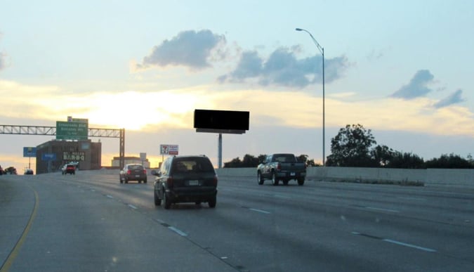 I-10 W E/O Vance Jackson NS F/E F/E Media