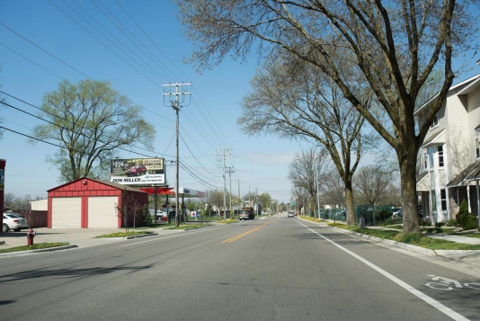 2300 Commercial Ave 0.24 mi E/O Pennsylvania Ave SS F/E - 1 Media