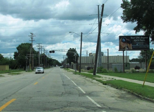 1839 Commercial Ave 0.23 mi E/O Sherman Ave SS F/W - 2 Media