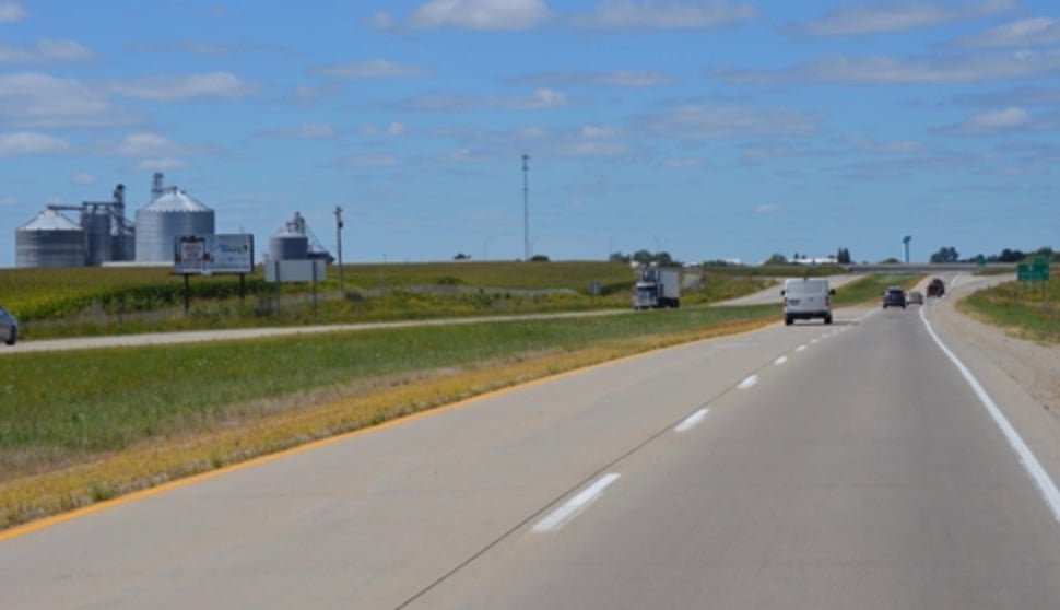 Location photo for Lincoln Hwy (Marshalltown)