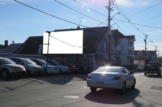 Location photo for Dartmouth St near St Luke's Hospital (New Bedford)