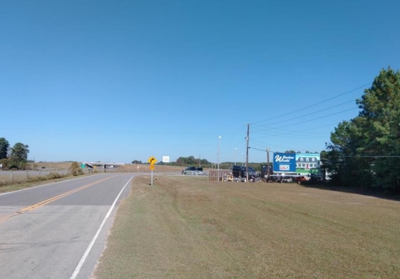 Location photo for US 301 Service Rd (Hope Mills)