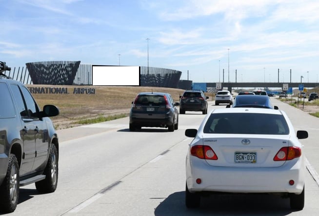 C/L Pena Blvd. .38 mi E/O E-470 F/W Media