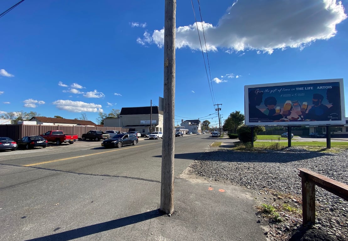 Bay Shore - S/S Brook Street @ Third Avenue & LIRR corssing F/N Media