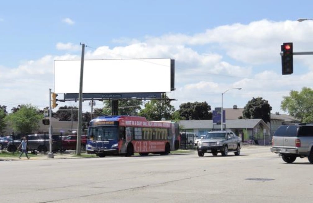 Location photo for W Silver Spring Dr near Silver Spring & N91, Valhalla (Milwaukee)