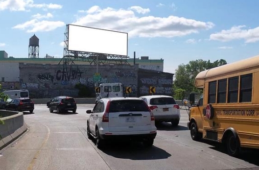 Location photo for E 132nd St near Pulaski Park, Mott Haven (Bronx County)
