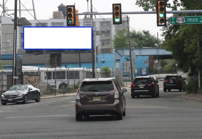 Location photo for James Ave near Liquid Lights Mural by Dan Kitchener, West Side (Jersey City)