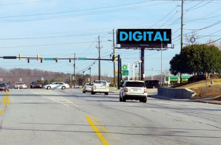 Location photo for Roswell Rd near Roswell Rd @ 8775 (Sandy Springs)