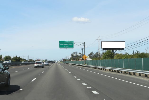 Hwy 99 300.00 ft S/O Marfargoa, Stockton E/S F/S Media