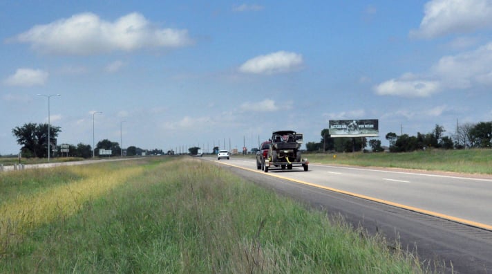 I-29 N. McCook Exit ES mm 4.3 S/F Media