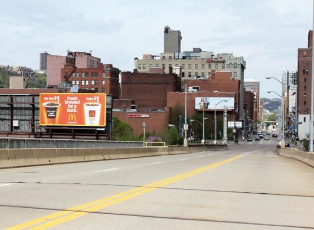 Location photo for Ross St near One Oxford Centre, Downtown (Pittsburgh)