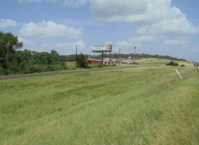 Location photo for E Church St (Centerville)
