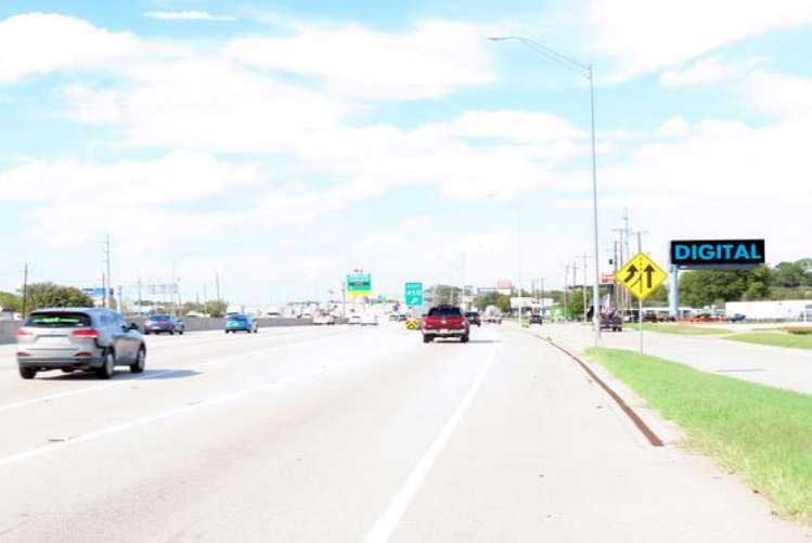 Location photo for I-35E ES 500ft S/O Bennett Lane F/S - 2