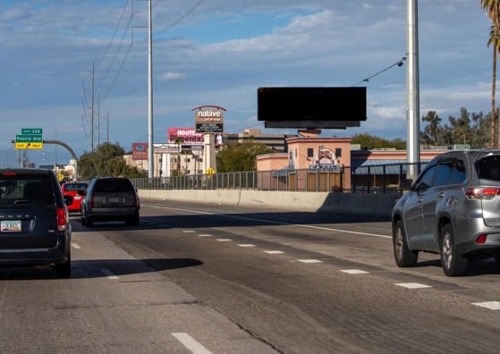 I-17 (Arizona Veterans Hwy) .4 mi S/O Peoria Ave F/S Media