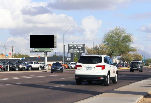 Location photo for E Bell Rd near Bell Rd & 30th St, Paradise Valley Village (Phoenix)